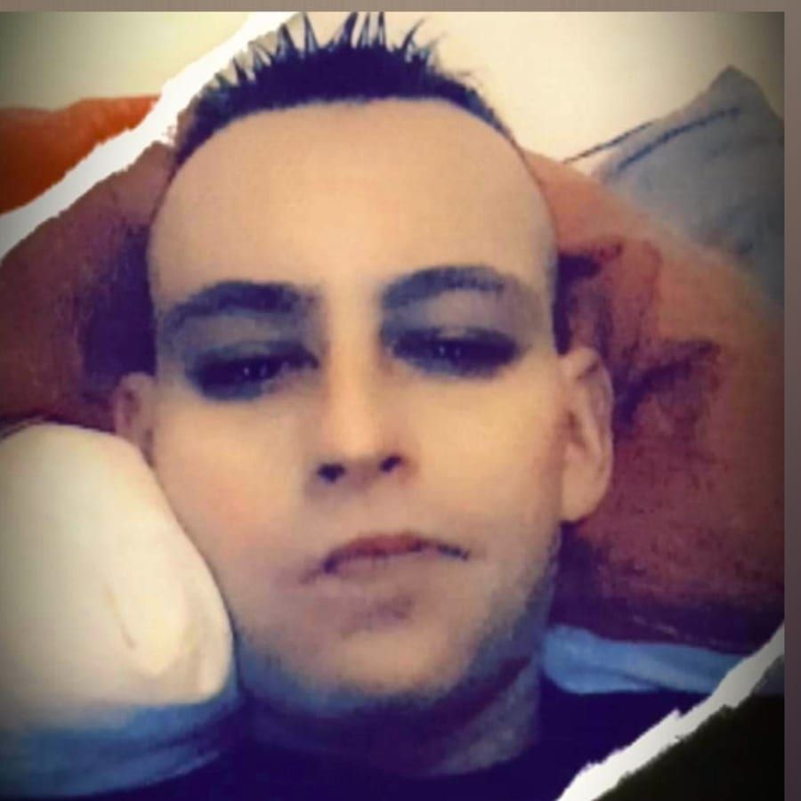 Profil de Demis